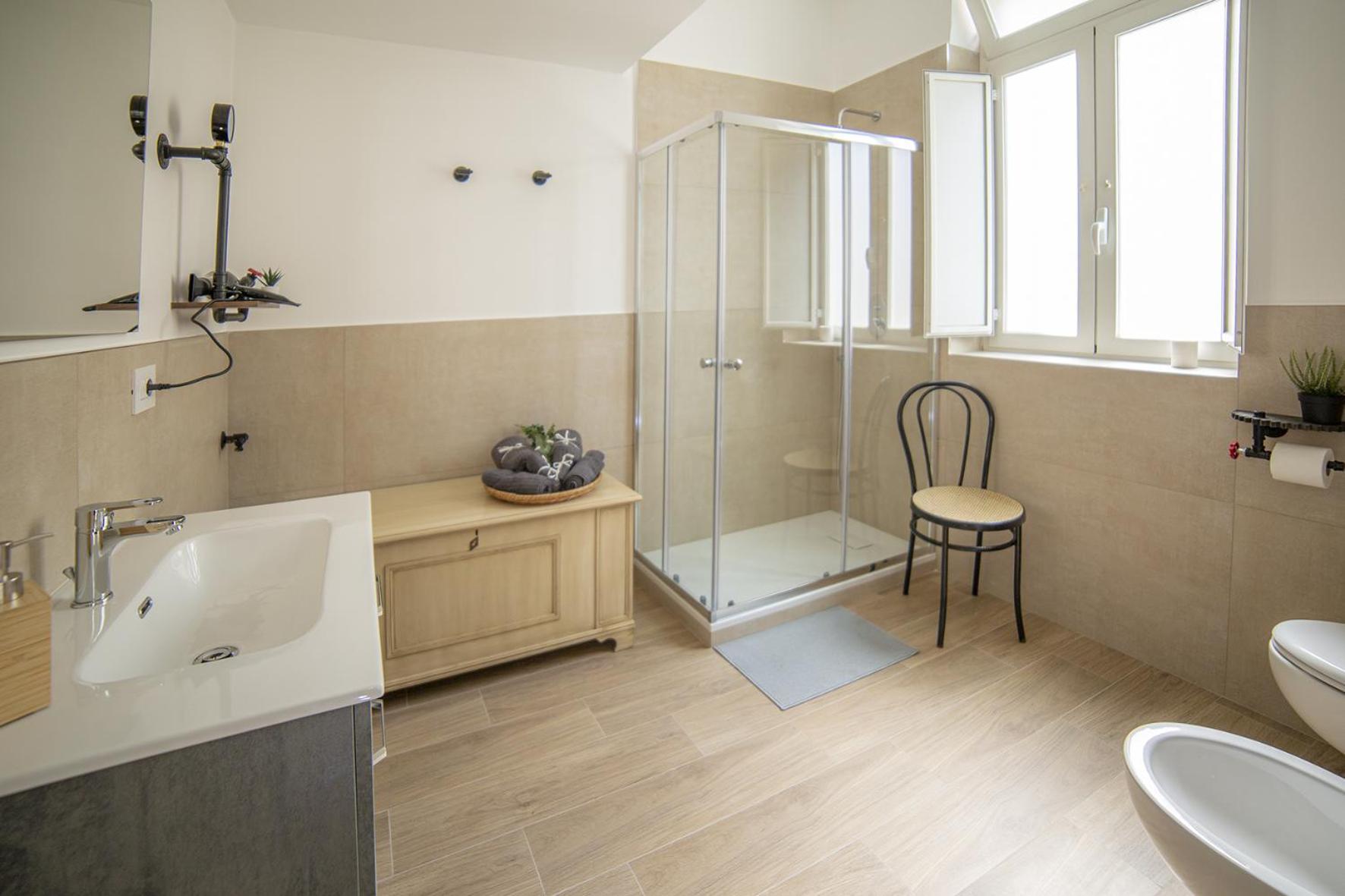 La Portineria Guest House Бари Экстерьер фото